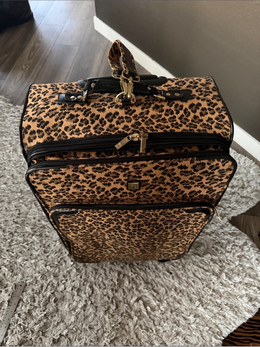 Diane Von Furstenberg MadagascarLeopard Print 1 Piece Rolling suitcase - Picture 2 of 10
